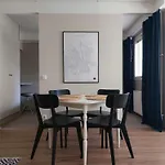 Apartment Saunallinen Kolmio Jaetkaesaaressa